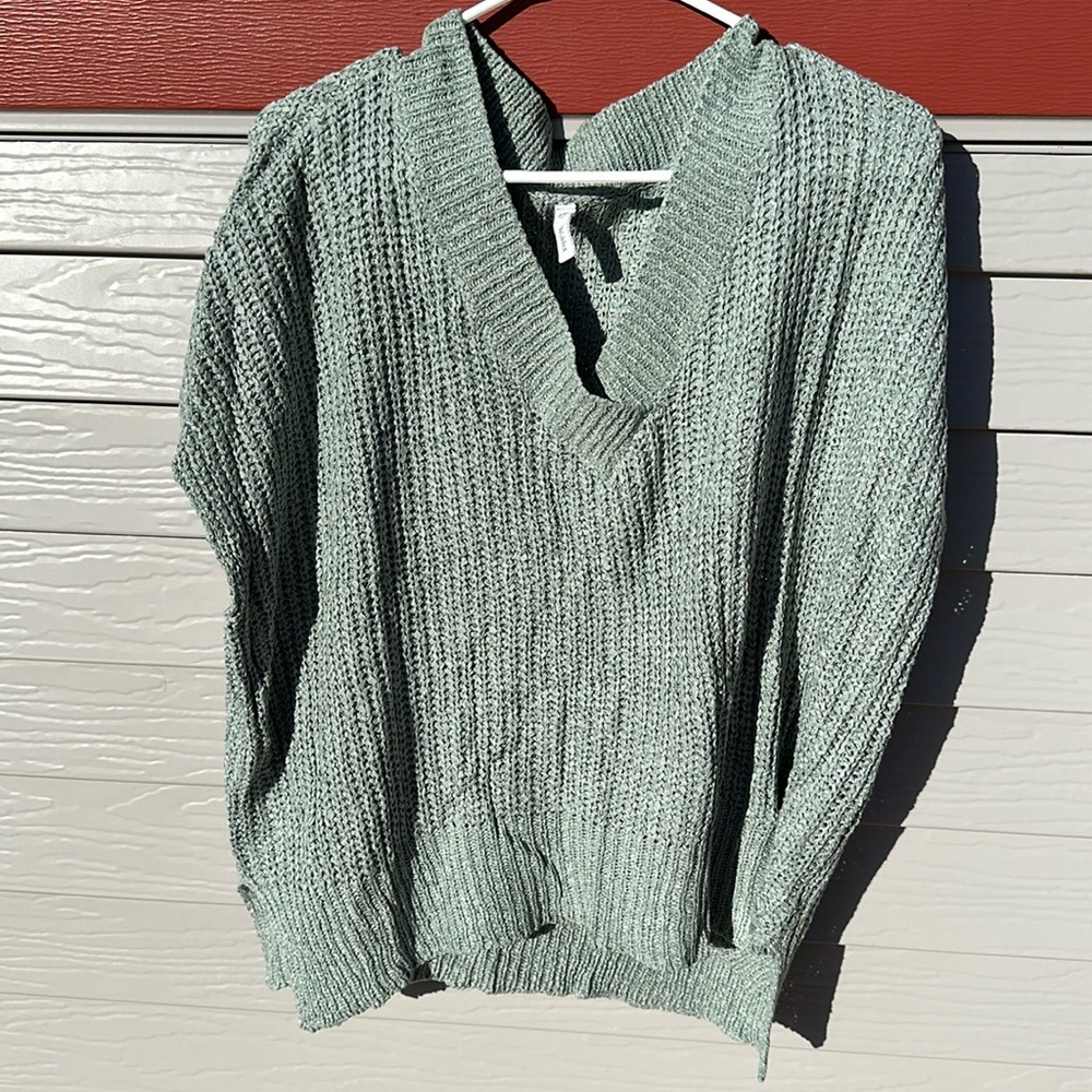 Wishlist, Size S/M, Oversized Sage Top